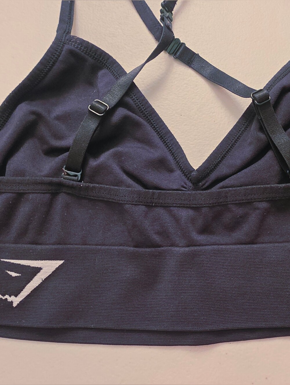 Gymshark Black Seamless Light Support Bralette with Logo Band - Picture 2 of 7